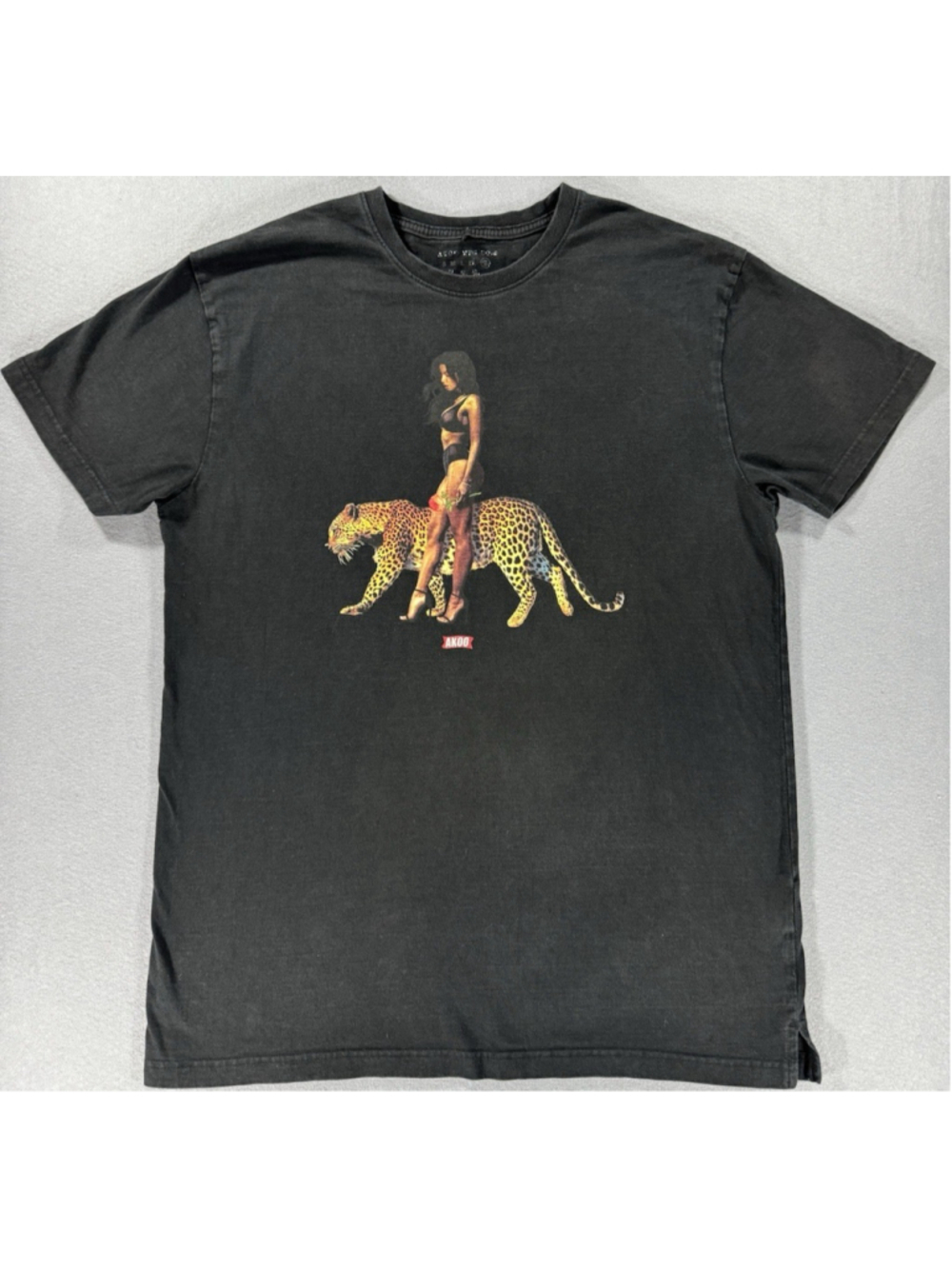 AKOO Mens Washed Black Graphic T-Shirt Size XL Pin-Up Leopard Streetwear XXL